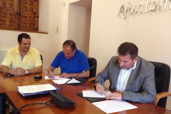 Ayuntamiento y Empresas de Servicios presentan los proyectos de la Mesa Sectorial.